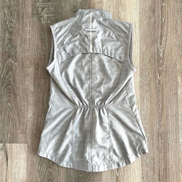 Athleta Stripe Jammin' Running Vest - Size: XXS - Picture 10 of 13